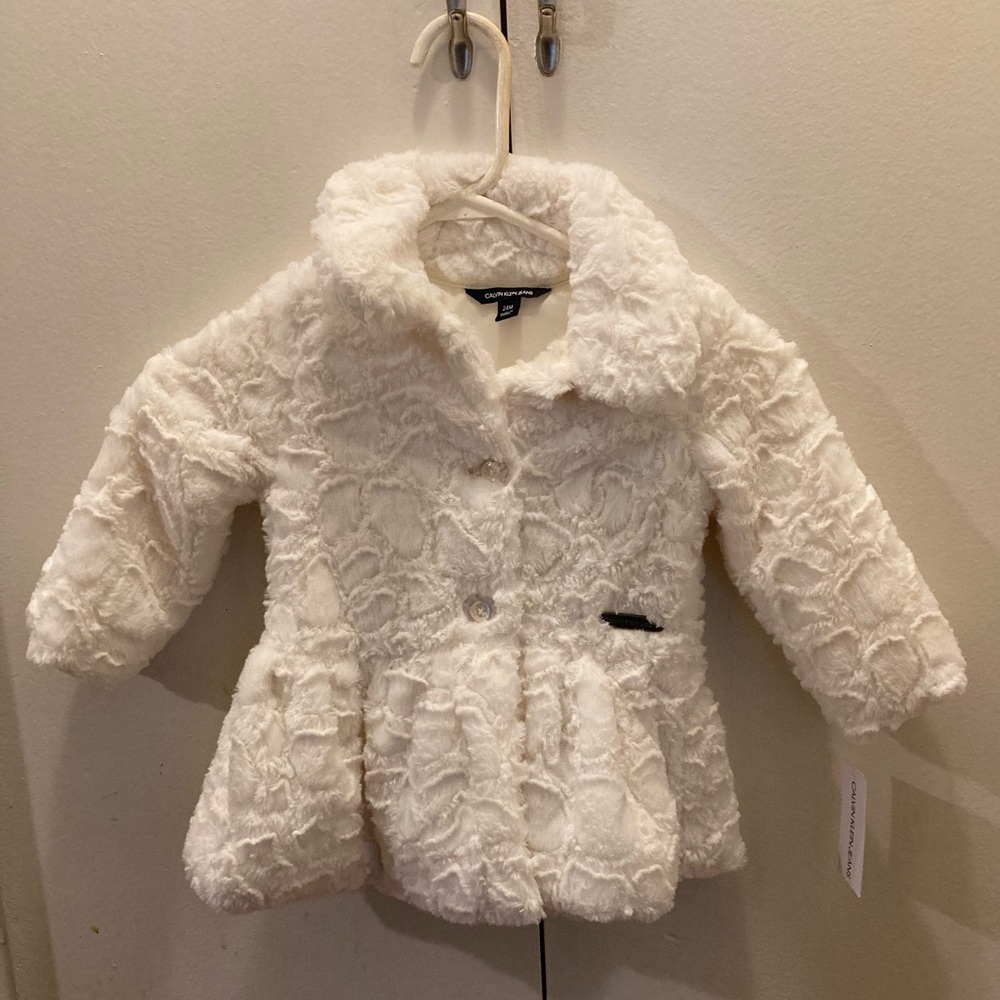 Calvin Klein Jeans ivory/white Faux Fur Toddler Girls Coat Jacket 24m
